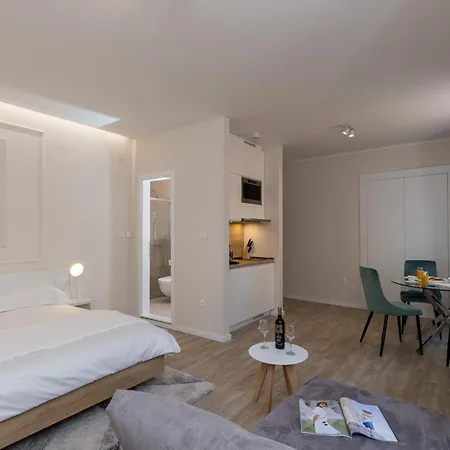 Urbis - Premium With View Lijevi Apartmán *